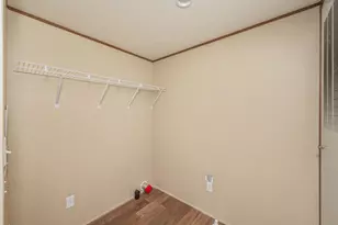 382 W Royal Palm Ave, Defuniak Springs, FL 32433 - Photo 17