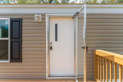 402 W Royal Palm Ave, Defuniak Springs, FL 32433 - Photo 27