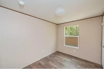 402 W Royal Palm Ave, Defuniak Springs, FL 32433 - Photo 21