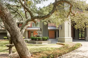 204 Laura Ln, Gulf Breeze, FL 32561 - Photo 11