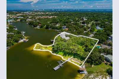 204 Laura Lane, Gulf Breeze, FL 32561 - Photo 75