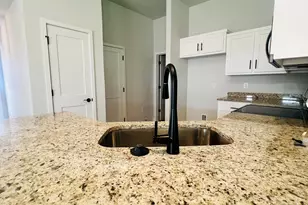 5279 Hidden Pnes Cir, Milton, FL 32583 - Photo 11