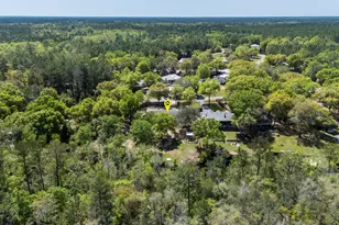 748 Phillips Dr, Freeport, FL 32439 - Photo 7