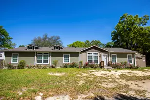 748 Phillips Dr, Freeport, FL 32439 - Photo 3