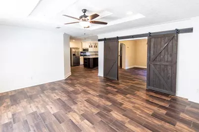 748 Phillips Drive, Freeport, FL 32439 - Photo 9