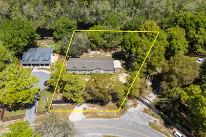 748 Phillips Drive, Freeport, FL 32439 - Photo 5