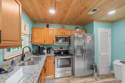 1430 Tina Drive #4, Navarre, FL 32566 - Photo 11