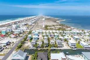 1406 Homeport Dr, Navarre, FL 32566 - Photo 27