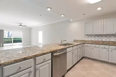 113 SE Brooks Street SE #106, Fort Walton Beach, FL 32548 - Photo 5