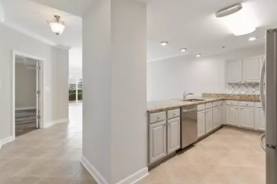 113 SE Brooks Street SE #106, Fort Walton Beach, FL 32548 - Photo 3