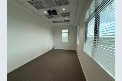 5210 S Ferdon Boulevard S #UNIT B, Crestview, FL 32536 - Photo 7