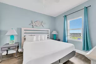 9860 S Thomas Dr S, Panama City Beach, FL 32408 - Photo 9