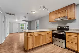 404 W 1st Ave W, Crestview, FL 32536 - Photo 9