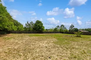 2377 Lake Silver Rd, Crestview, FL 32536 - Photo 15