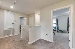 213 E Lockwood Way E, Defuniak Springs, FL 32435 - Photo 13