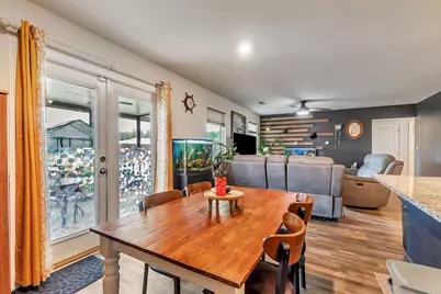 213 E Lockwood Way E, Defuniak Springs, FL 32435 - Photo 11