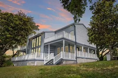 2062 Blue View Court, Navarre, FL 32566 - Photo 11