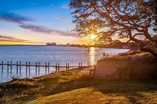 2062 Blue Vw Ct, Navarre, FL 32566 - Photo 71