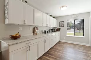 1112 Pin Oak Cir, Niceville, FL 32578 - Photo 7