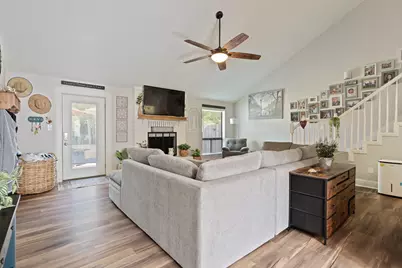 1112 Pin Oak Circle, Niceville, FL 32578 - Photo 3