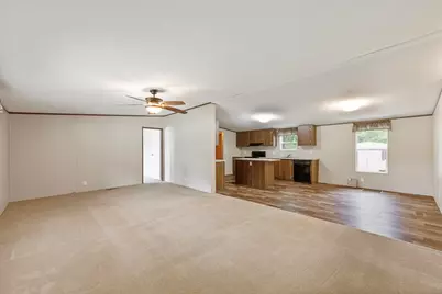 1521 Trotter Way, Baker, FL 32531 - Photo 5