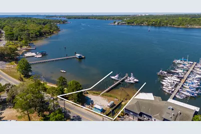 834 Bayshore Drive, Niceville, FL 32578 - Photo 3