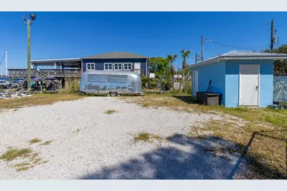 834 Bayshore Drive, Niceville, FL 32578 - Photo 49