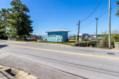 834 Bayshore Drive, Niceville, FL 32578 - Photo 53