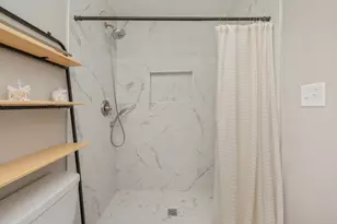 254 E Iris Ln E, Defuniak Springs, FL 32433 - Photo 27