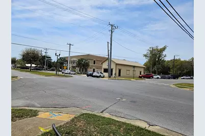 202 S Main Street S, Crestview, FL 32536 - Photo 11