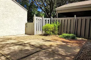 1000 Bay Dr, Niceville, FL 32578 - Photo 5