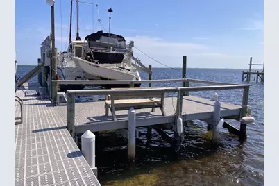 6735 Tidewater Drive, Navarre, FL 32566 - Photo 11