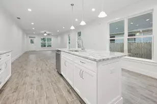 1488 Pine St, Niceville, FL 32578 - Photo 11