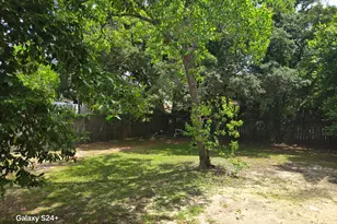 609 Colonial Dr, Fort Walton Beach, FL 32547 - Photo 11