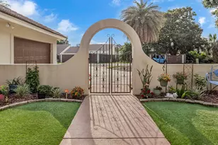 370 Golfview Dr, Miramar Beach, FL 32550 - Photo 9