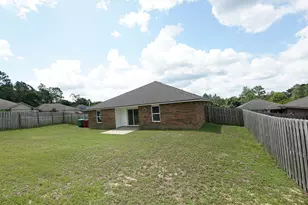 415 Scooter Cv, Crestview, FL 32539 - Photo 3