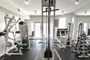 1517 Miracle Strip Pkwy, Fort Walton Beach, FL 32548 - Photo 15