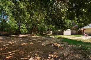 223 W Pinoak Ct W, Crestview, FL 32539 - Photo 31