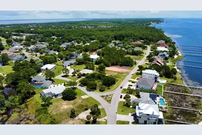 4136 Madura Rd, Gulf Breeze, FL 32563 - Photo 3