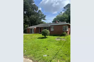 855 N Pearl Street N, Crestview, FL 32536 - Photo 1