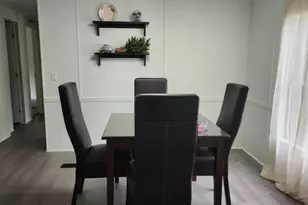 458 Royal Palm Ave, Defuniak Springs, FL 32433 - Photo 5