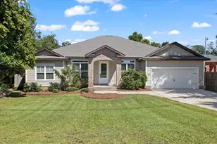 485 Kelly St, Destin, FL 32541 - Photo 1