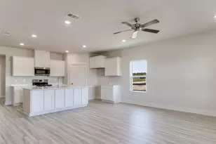 8076 Fir Tree Dr, Milton, FL 32583 - Photo 9