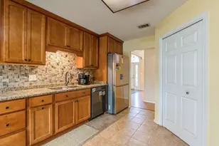 527 Tom Sawyer Ln, Crestview, FL 32536 - Photo 5