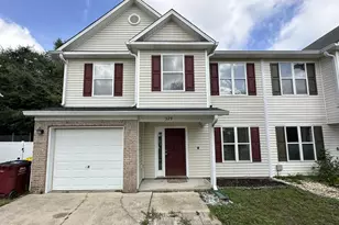 329 Dahlquist Dr, Crestview, FL 32539 - Photo 1