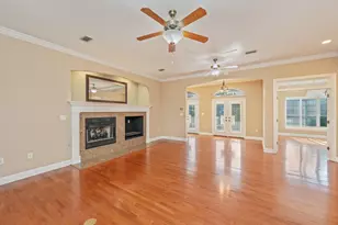 4210 Cougar Cir, Niceville, FL 32578 - Photo 9