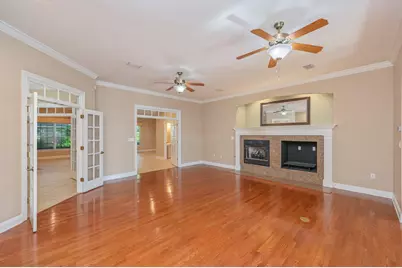 4210 Cougar Circle, Niceville, FL 32578 - Photo 7