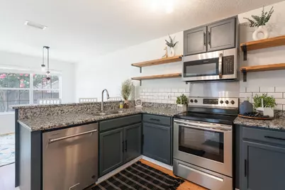 558 Rough Leaf Lane, Mary Esther, FL 32569 - Photo 1