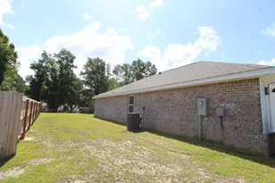 5372 Wyndell Cir, Crestview, FL 32539 - Photo 9