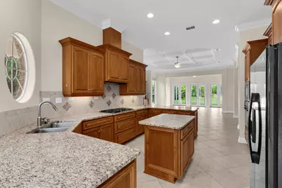 155 E Club House Drive E, Freeport, FL 32439 - Photo 13